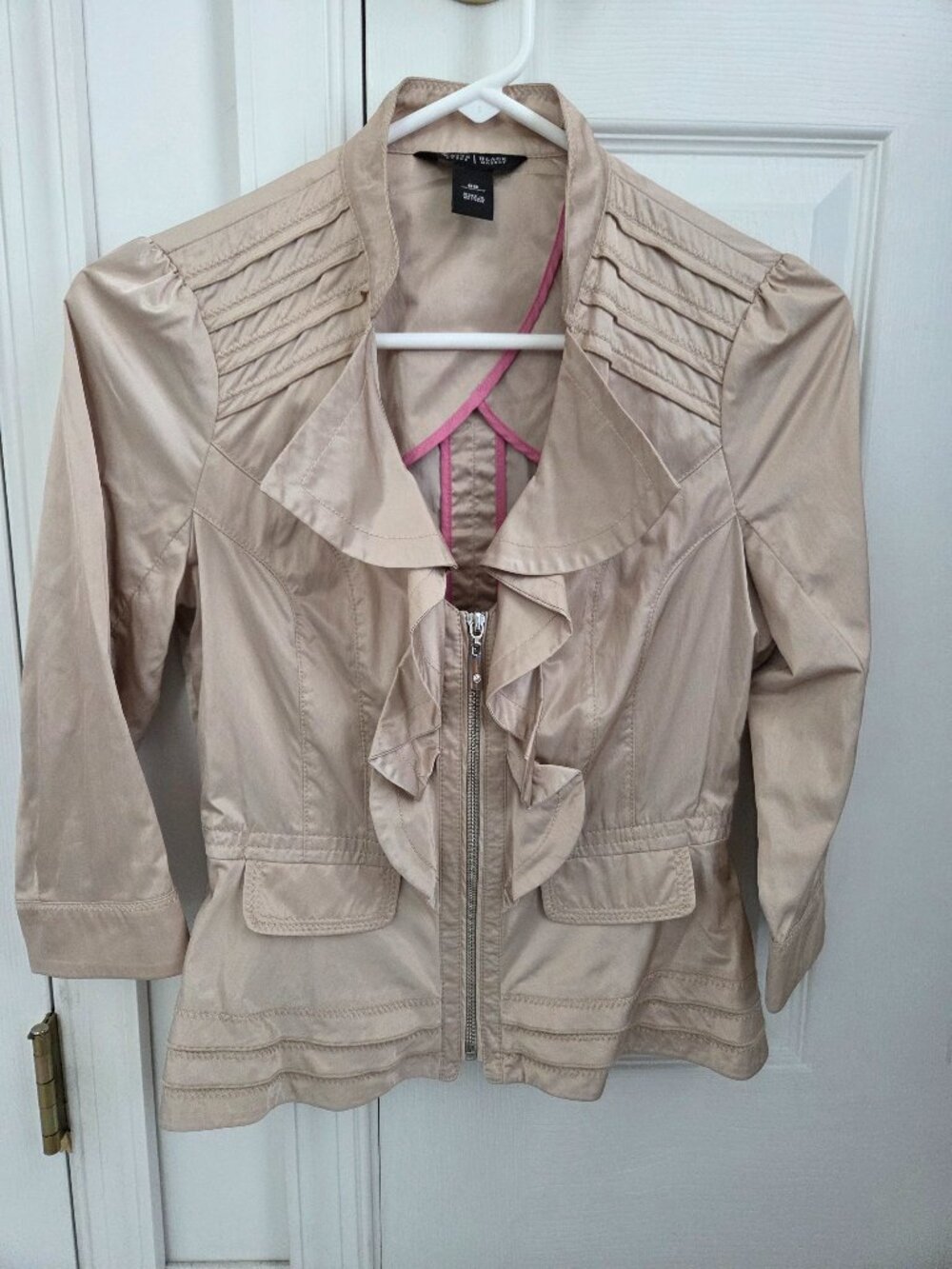 White house, black market tan khaki jacket size 00